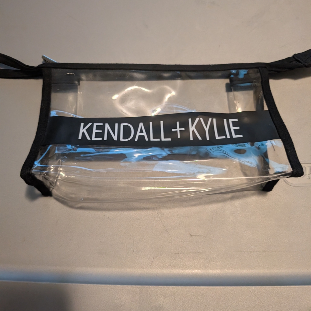 Kendall & Kylie Clear‎ Cosmetics/Toiletries Bag with Silver Zipper